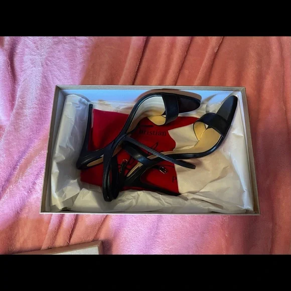 New never worn! - Picture 3 of 6